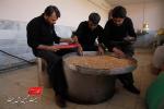 آماده سازی وسایل پذیرایی(آش)
